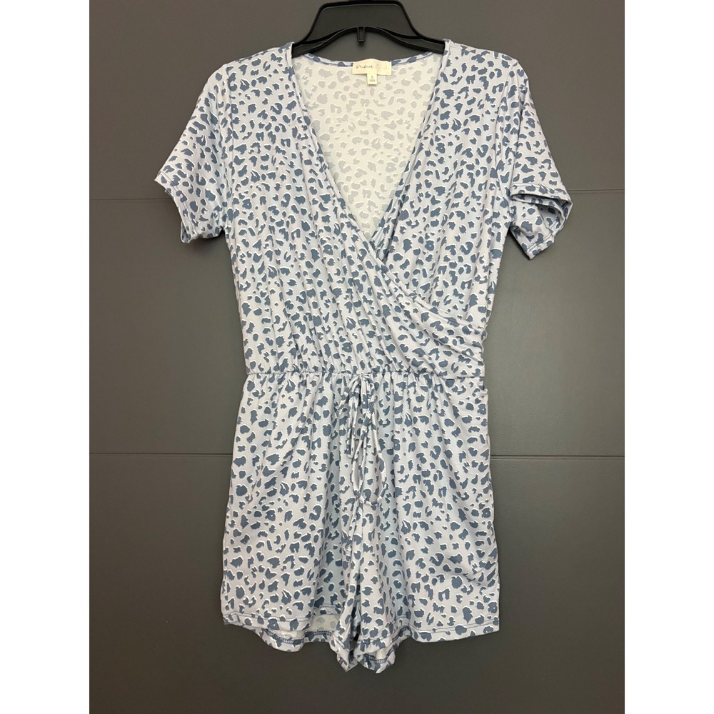 Perfect Peach Blue Leopard Print Short Sleeve Romper Wrap V-Neck Pockets Small